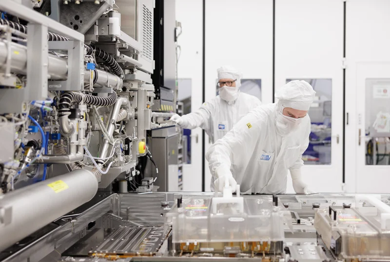 A patterned wafer on the wafer table inside an ASML NXE:3800E system